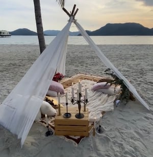 Temple Tree-Sunset picnic by the beach