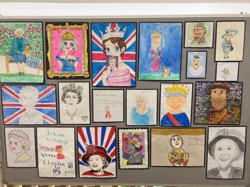 The Queen portrait competition 1