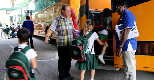 5 Great Reasons to Ride the Bus | Alice Smith School